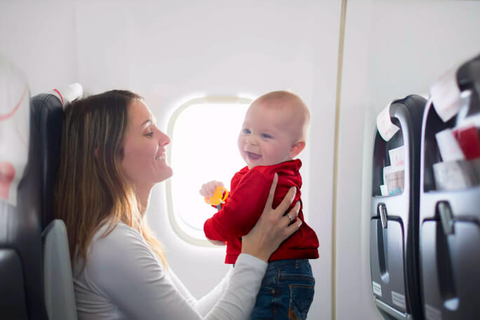 Da perda de malas a lesões inesperadas: proteja a família nas férias