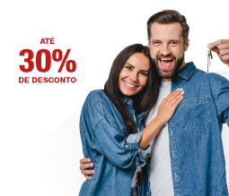 Mulher e homem a promover campanha vida crédito casa