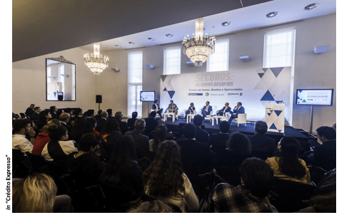 acores-o-futuro-na-regiao-ja-nao-pode-ser-o-do-turismo-de-massas acores-o-futuro-na-regiao-ja-nao-pode-ser-o-do-turismo-de-massas